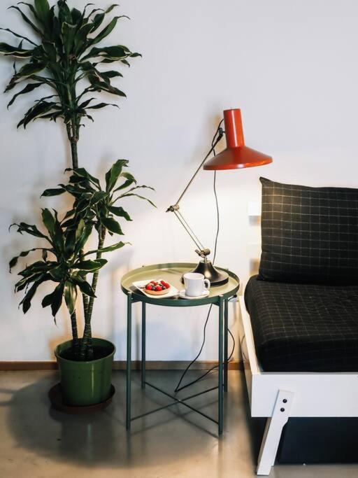 Yellow House By Costanza Appartement