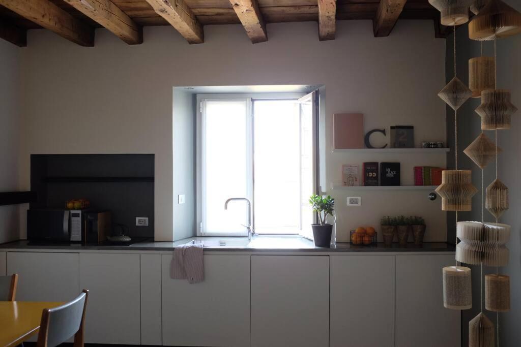 Yellow House By Costanza Appartement Milan