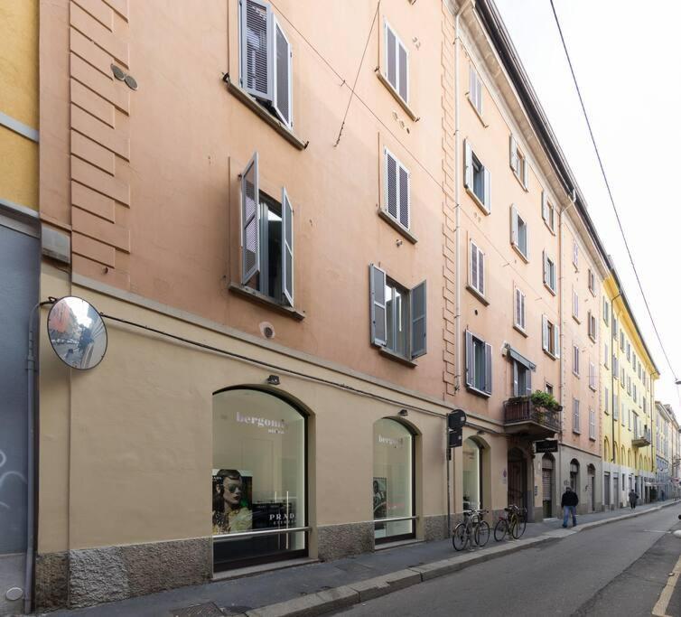 Appartement Yellow House By Costanza Milan